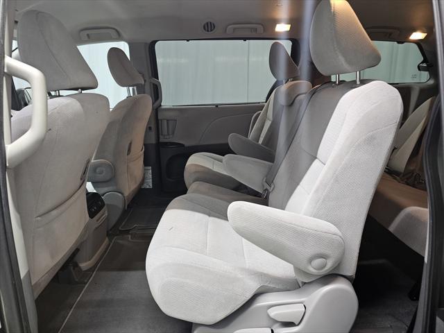 used 2020 Toyota Sienna car, priced at $24,995