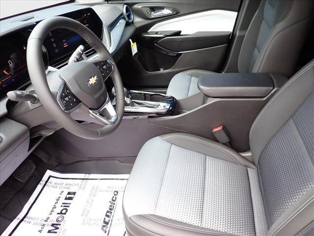 new 2025 Chevrolet Trax car, priced at $23,999