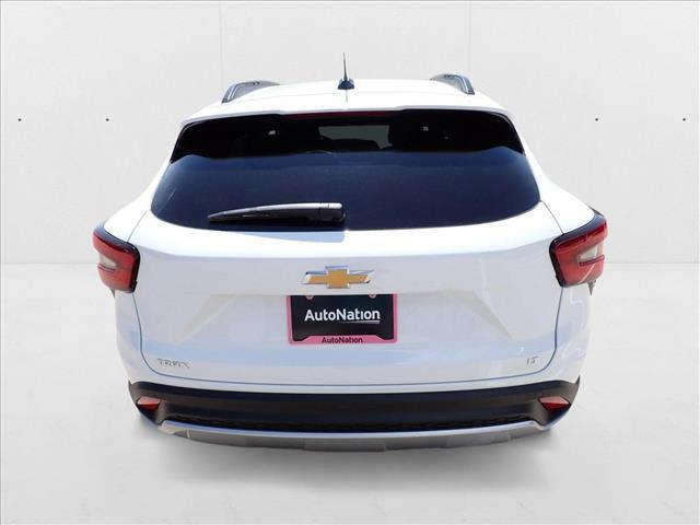 new 2025 Chevrolet Trax car, priced at $23,999