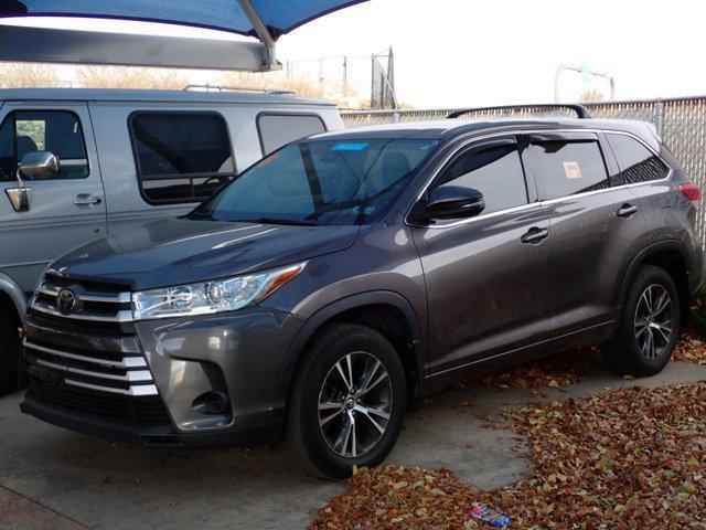 used 2018 Toyota Highlander car, priced at $23,599