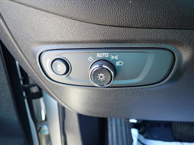 used 2022 Chevrolet Equinox car, priced at $19,300