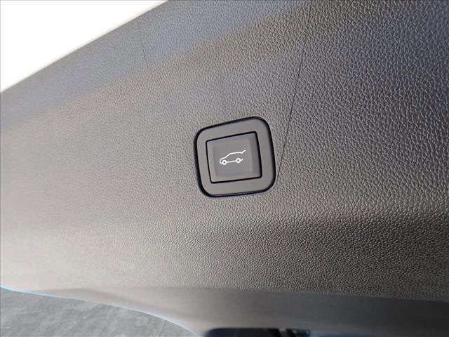 new 2025 Chevrolet Suburban car, priced at $78,999