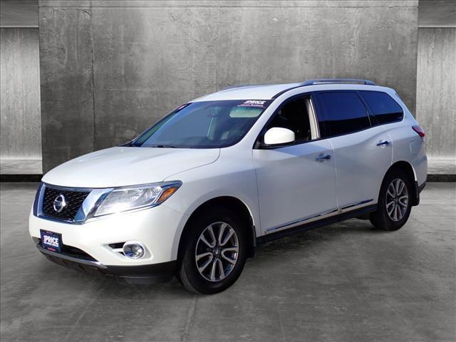used 2016 Nissan Pathfinder car, priced at $17,098