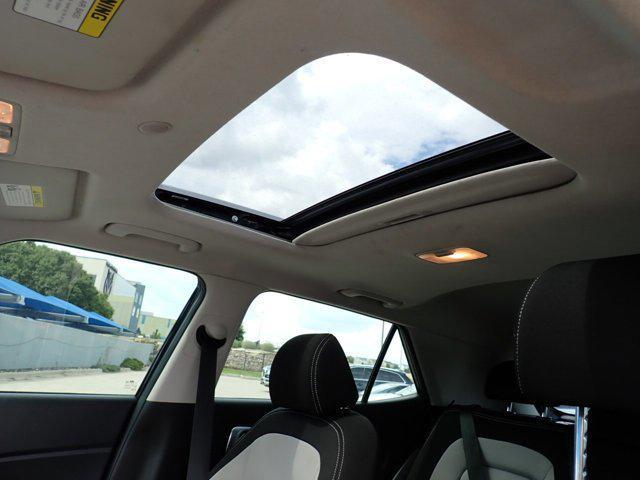 used 2022 Hyundai Venue car, priced at $13,300