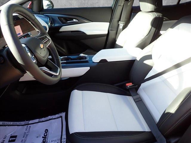 new 2025 Chevrolet Equinox EV car, priced at $43,983