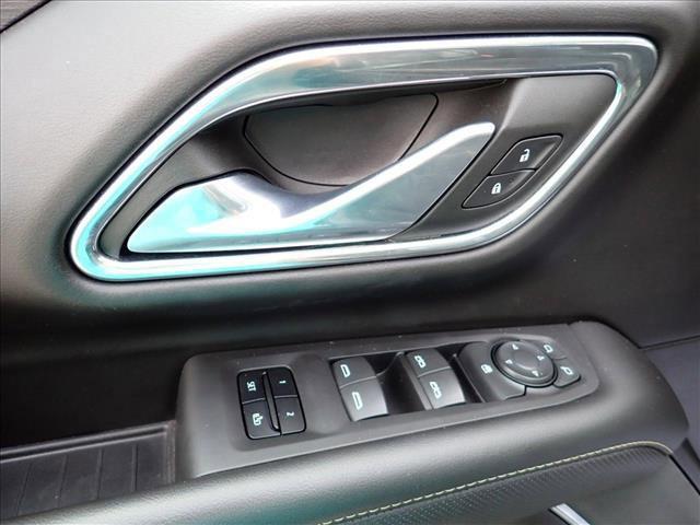 used 2023 GMC Yukon car, priced at $55,684