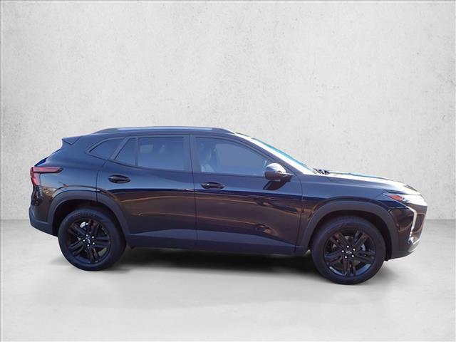 new 2025 Chevrolet Trax car, priced at $24,999