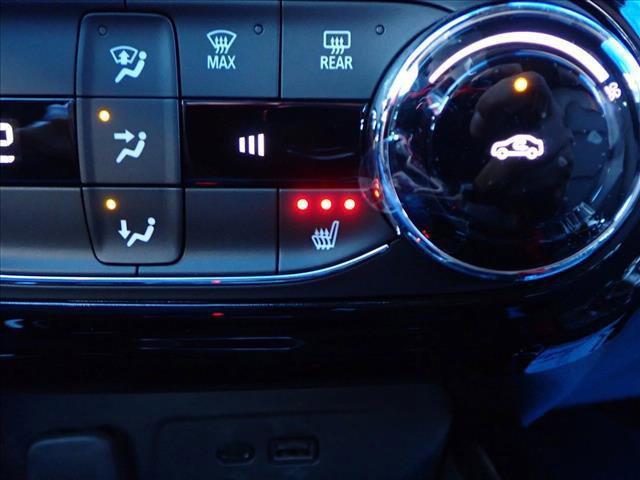 new 2025 Chevrolet Trax car, priced at $25,999