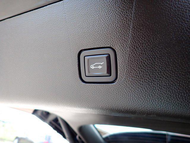 used 2022 Chevrolet Traverse car, priced at $36,300