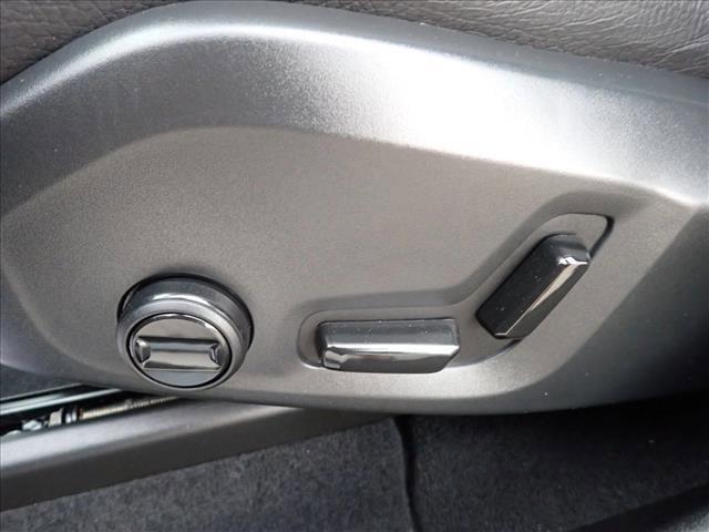 used 2022 Volvo XC60 car, priced at $33,000