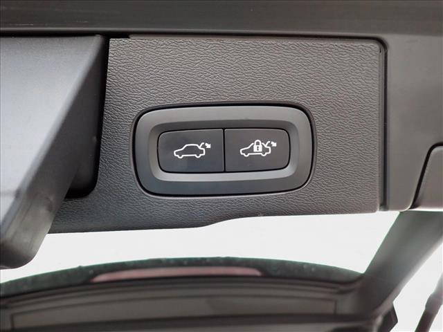 used 2022 Volvo XC60 car, priced at $33,000