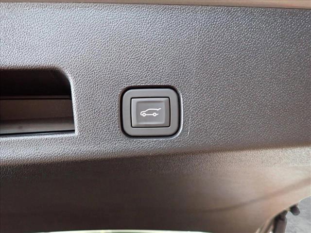 new 2025 Chevrolet Traverse car, priced at $57,655