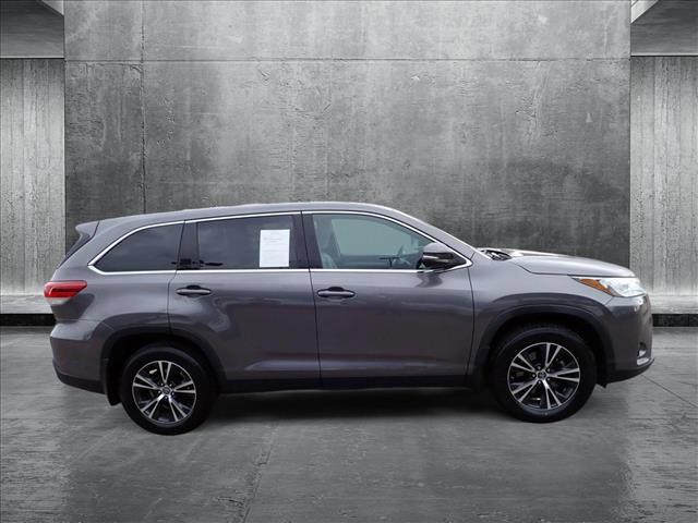 used 2019 Toyota Highlander car, priced at $26,999