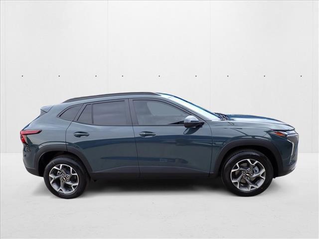 new 2025 Chevrolet Trax car, priced at $23,999