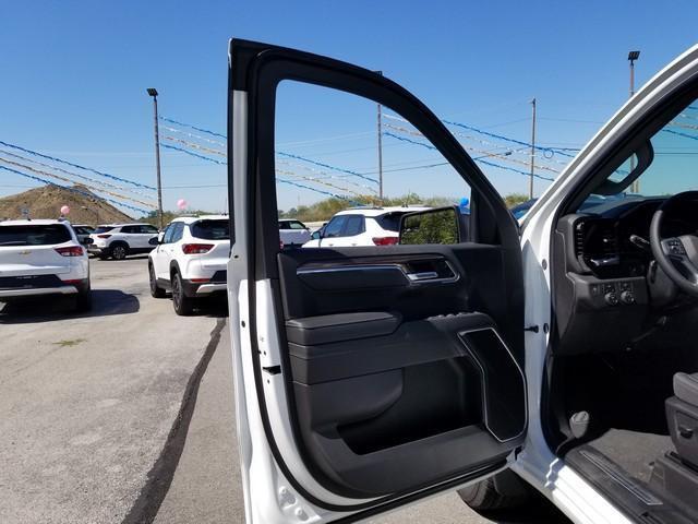 new 2025 Chevrolet Silverado 1500 car, priced at $52,995