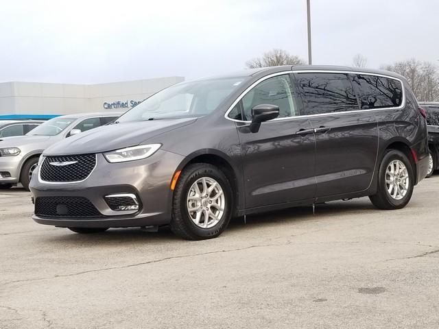 used 2023 Chrysler Pacifica car, priced at $24,500