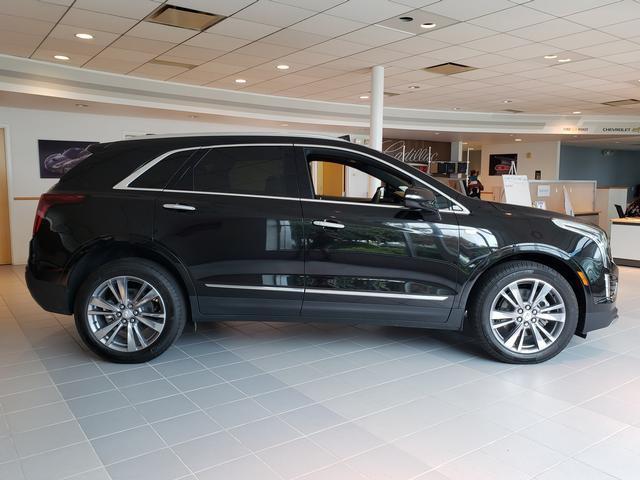 new 2024 Cadillac XT5 car, priced at $55,215