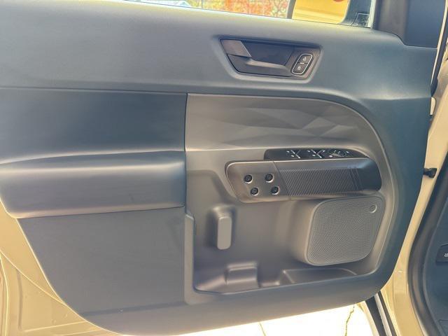 new 2025 Ford Maverick car, priced at $32,900