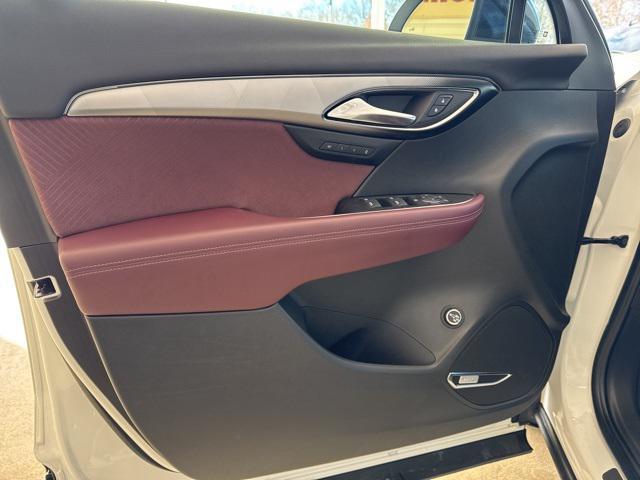 used 2025 Buick Envision car, priced at $37,900