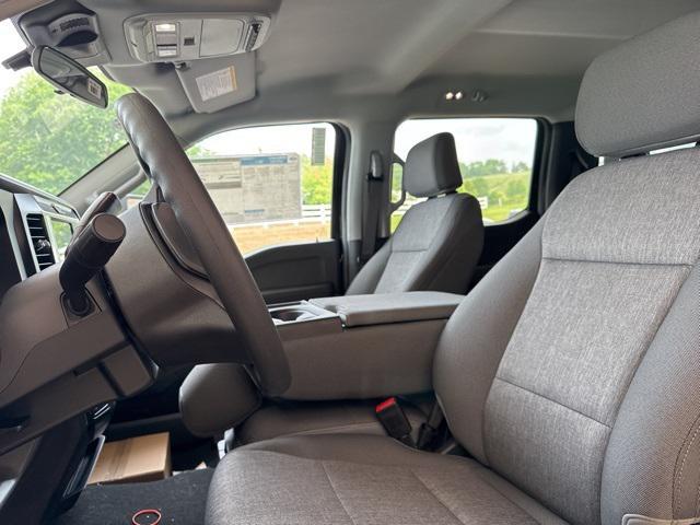new 2025 Ford F-250 car, priced at $60,560