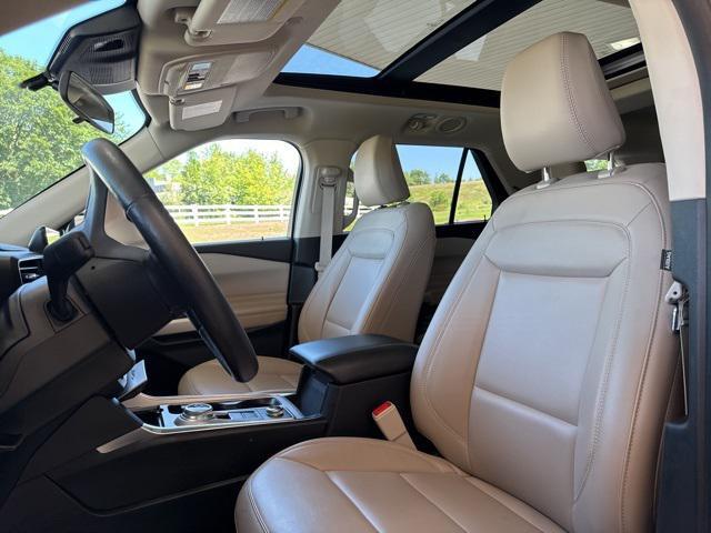 used 2022 Ford Explorer car, priced at $34,400
