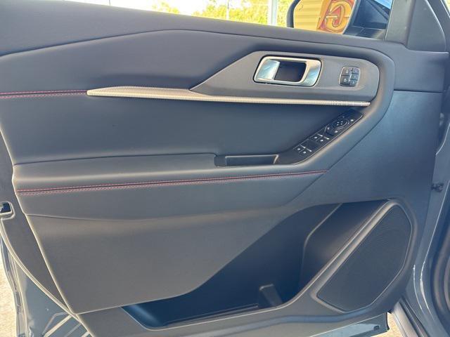 new 2025 Ford Explorer car, priced at $51,350