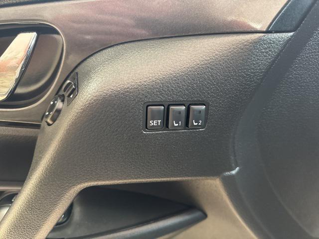 used 2018 Nissan Rogue car, priced at $13,900
