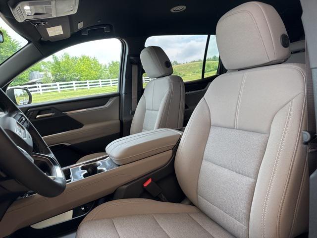 new 2025 GMC Acadia car, priced at $44,990
