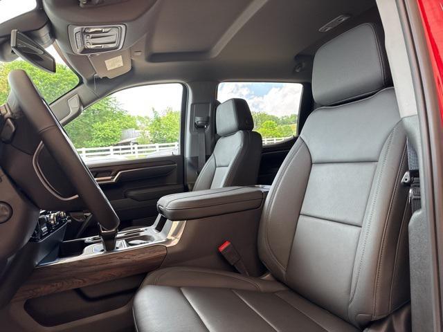 new 2025 GMC Sierra 1500 car, priced at $57,595
