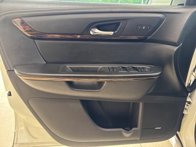 used 2014 GMC Acadia car, priced at $14,500
