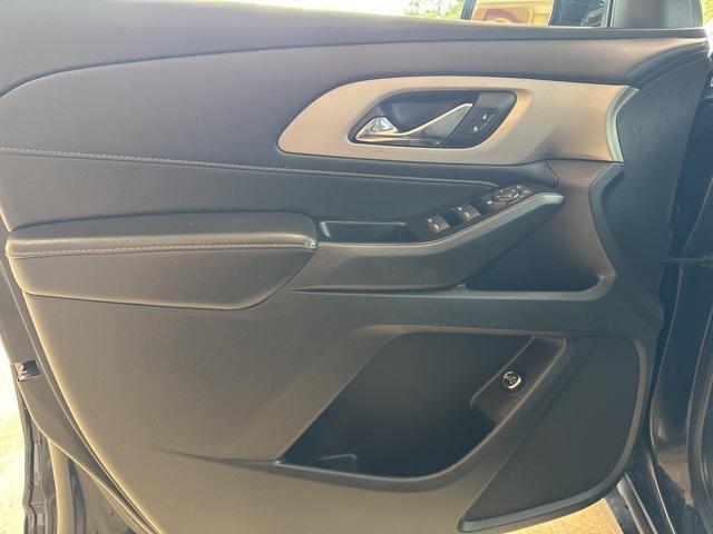 used 2020 Chevrolet Traverse car, priced at $19,900