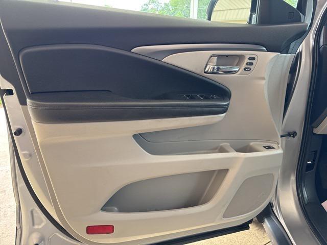 used 2022 Honda Pilot car, priced at $33,000
