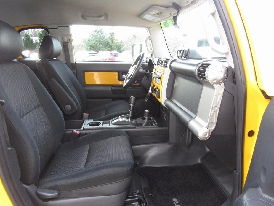 used 2007 Toyota FJ Cruiser car, priced at $16,491