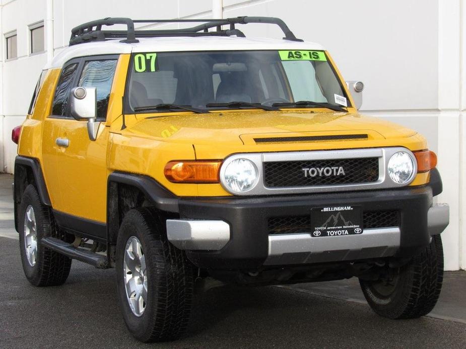 used 2007 Toyota FJ Cruiser car, priced at $16,491