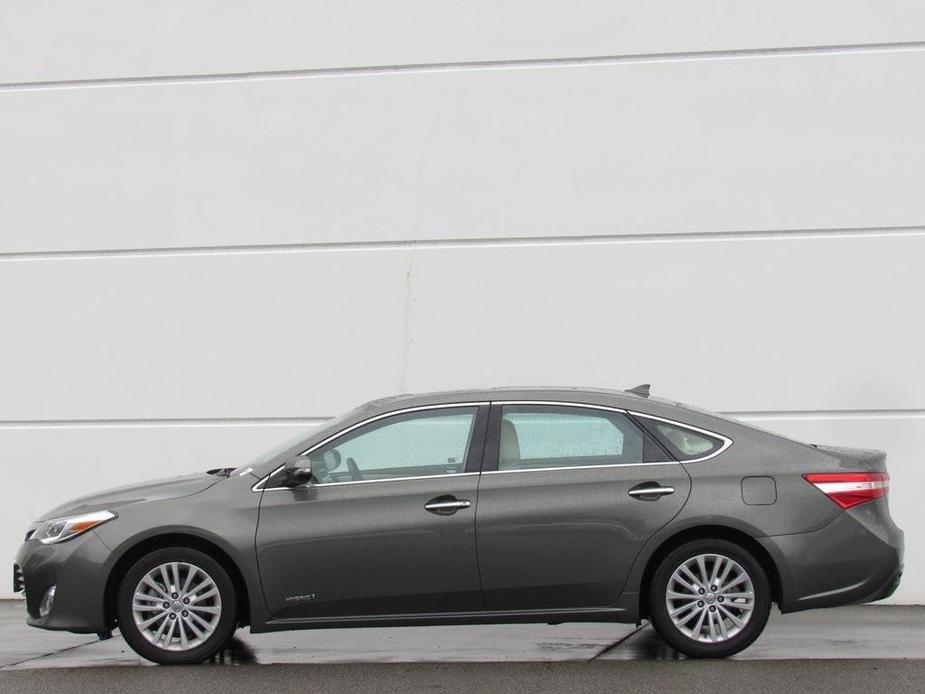 used 2014 Toyota Avalon Hybrid car, priced at $17,991