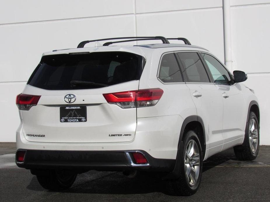 used 2019 Toyota Highlander car, priced at $29,111