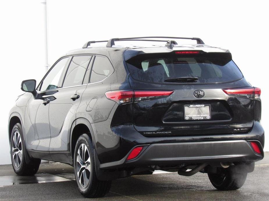 used 2022 Toyota Highlander car, priced at $38,681