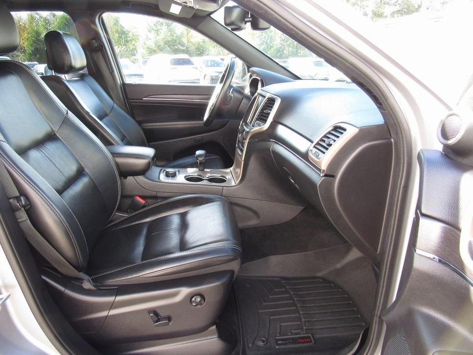 used 2015 Jeep Grand Cherokee car, priced at $13,271