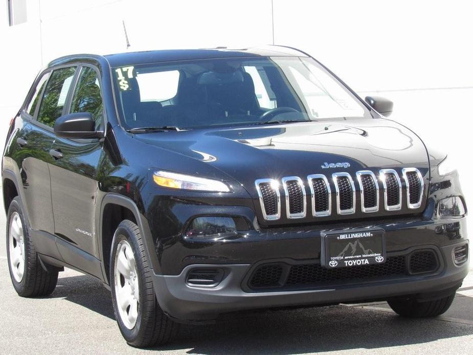 used 2017 Jeep Cherokee car, priced at $16,231