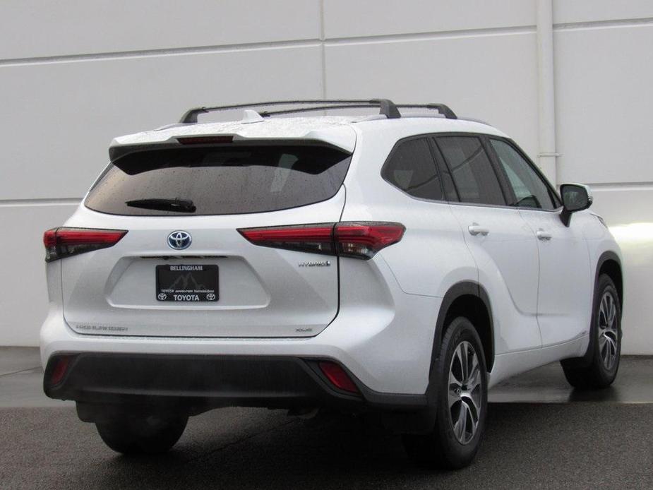 used 2022 Toyota Highlander Hybrid car, priced at $45,991