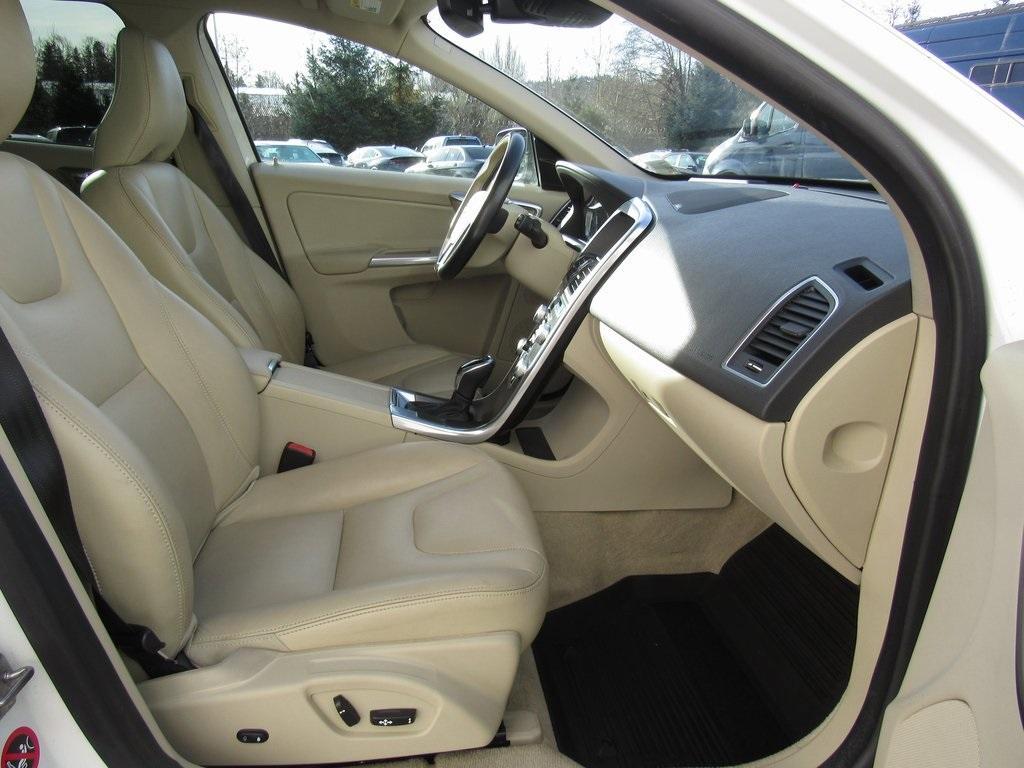 used 2015 Volvo XC60 car, priced at $15,191