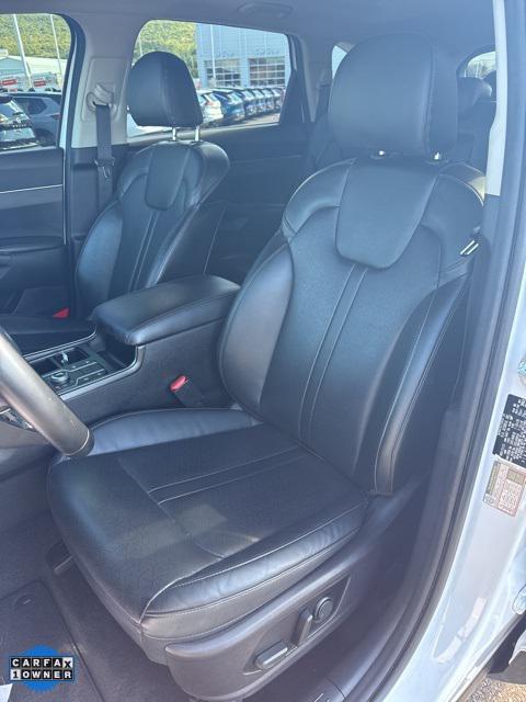 used 2022 Kia Sorento car, priced at $24,484