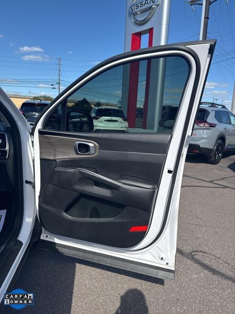 used 2022 Kia Sorento car, priced at $24,484