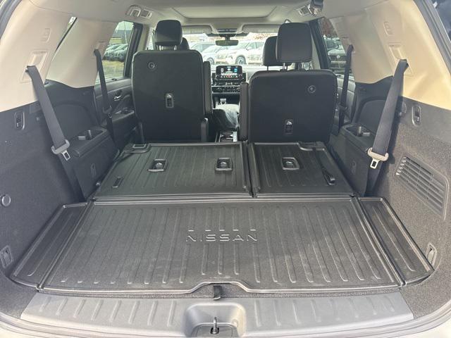 new 2025 Nissan Pathfinder car, priced at $42,580