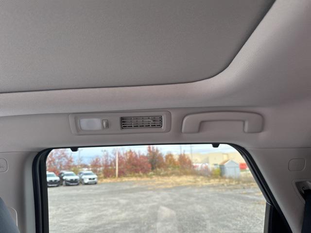 new 2025 Nissan Pathfinder car, priced at $42,580