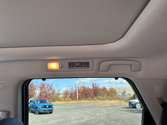 new 2025 Nissan Pathfinder car, priced at $42,175