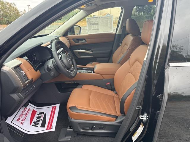 new 2025 Nissan Pathfinder car, priced at $46,317
