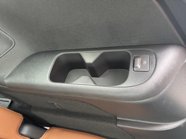 new 2025 Nissan Pathfinder car, priced at $46,317