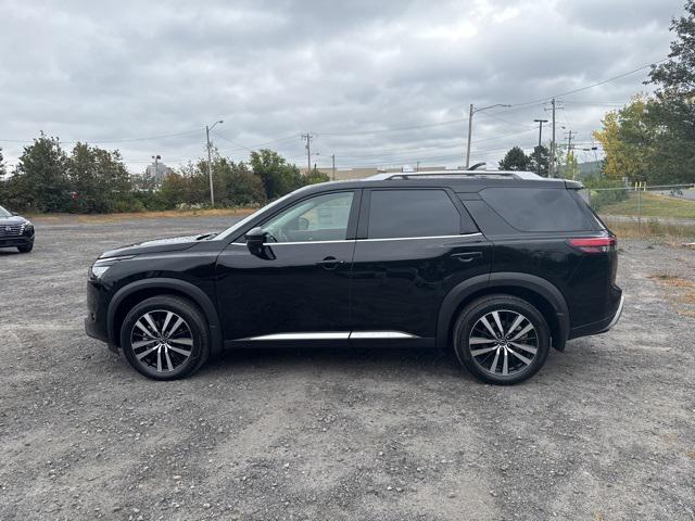new 2025 Nissan Pathfinder car, priced at $46,317