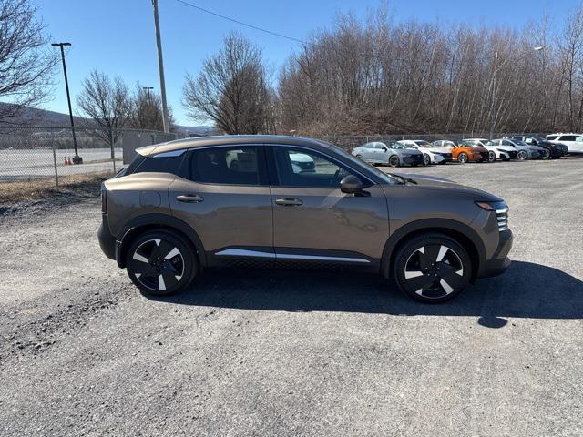 new 2025 Nissan Kicks car, priced at $31,040